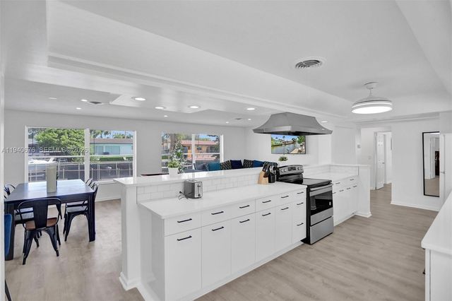 2827 Arthur Street, Hollywood, FL 33020