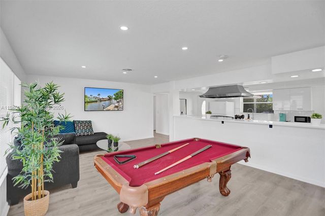 2827 Arthur Street, Hollywood, FL 33020
