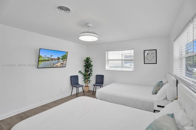 2827 Arthur Street, Hollywood, FL 33020