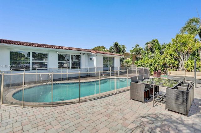 2827 Arthur Street, Hollywood, FL 33020