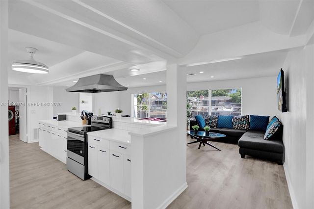2827 Arthur Street, Hollywood, FL 33020