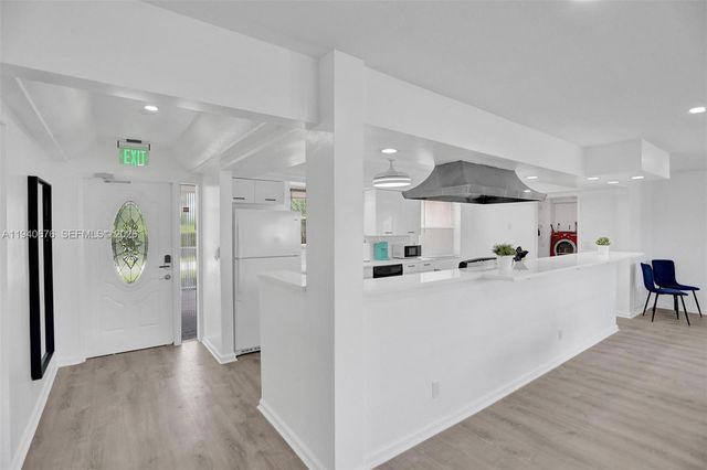2827 Arthur Street, Hollywood, FL 33020
