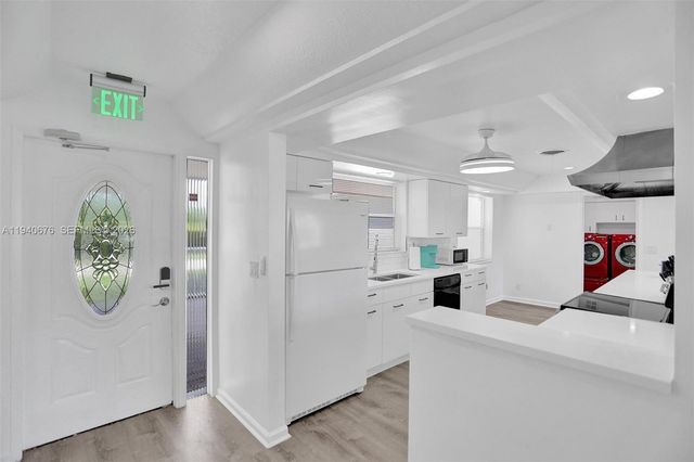 2827 Arthur Street, Hollywood, FL 33020