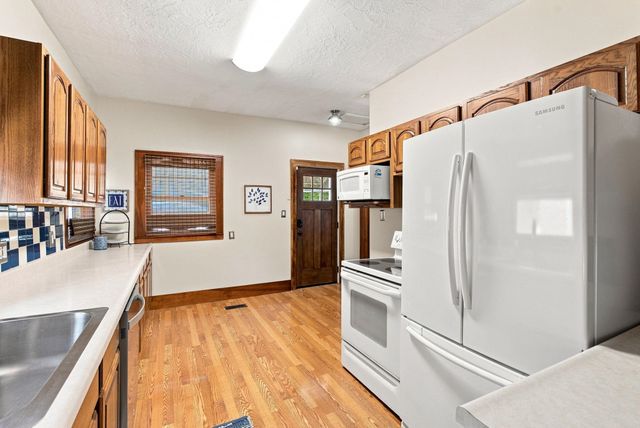 1607 N Fairview, Wichita, KS 67203