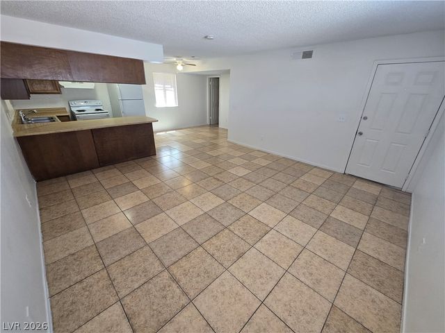 2209 North Jones Boulevard 2, Las Vegas, NV 89108