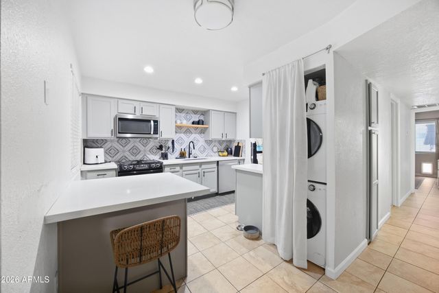 3402 N 32nd Street 163, Phoenix, AZ 85018