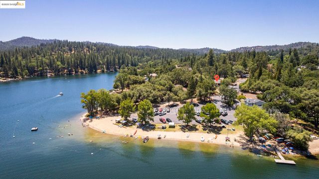 12080 Breckenridge, Groveland, CA 95321