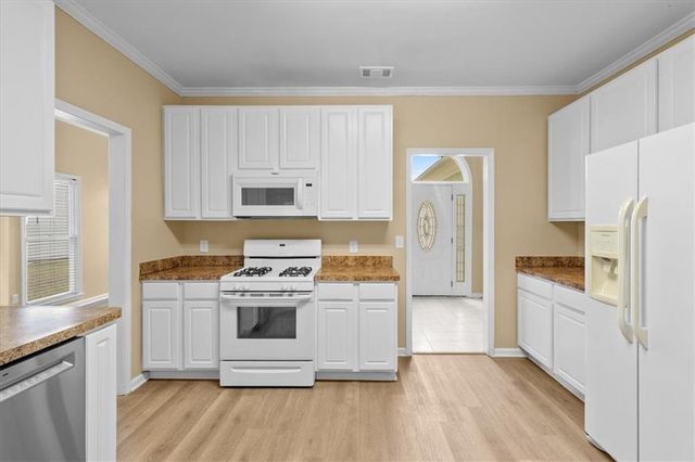 4575 Secret Cove Court, Sugar Hill, GA 30518