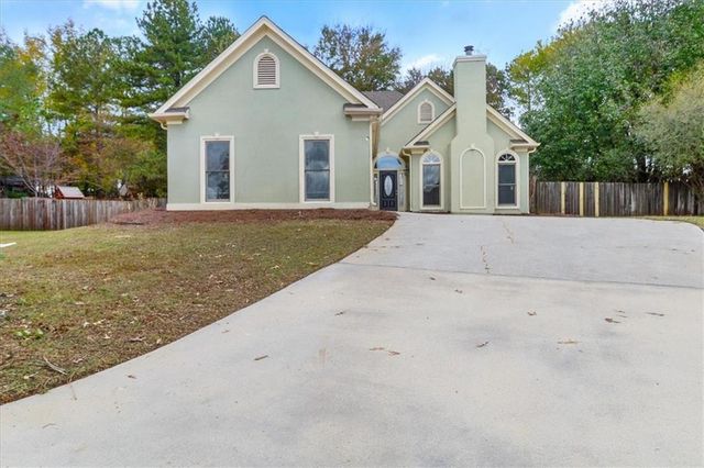 4575 Secret Cove Court, Sugar Hill, GA 30518