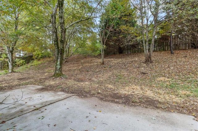 4575 Secret Cove Court, Sugar Hill, GA 30518