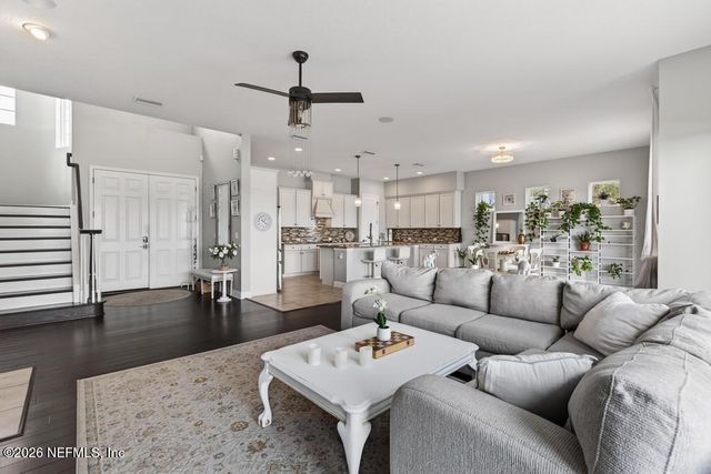 863 E DORCHESTER Drive, St. Johns, FL 32259