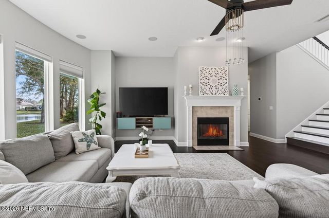 863 E DORCHESTER Drive, St. Johns, FL 32259