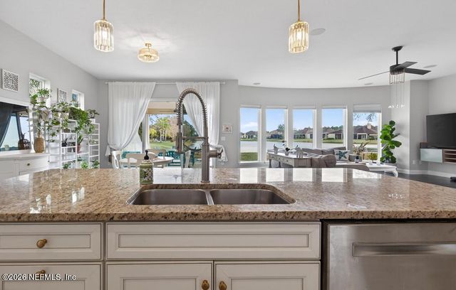 863 E DORCHESTER Drive, St. Johns, FL 32259