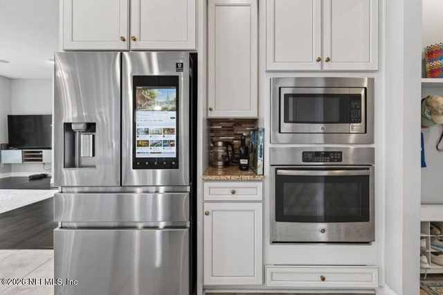 863 E DORCHESTER Drive, St. Johns, FL 32259