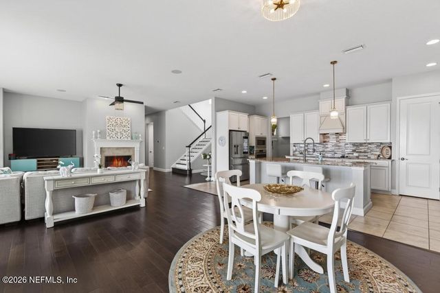 863 E DORCHESTER Drive, St. Johns, FL 32259