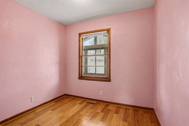 709 W Highland Boulevard, Battle Creek, MI 49015