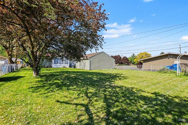 709 W Highland Boulevard, Battle Creek, MI 49015