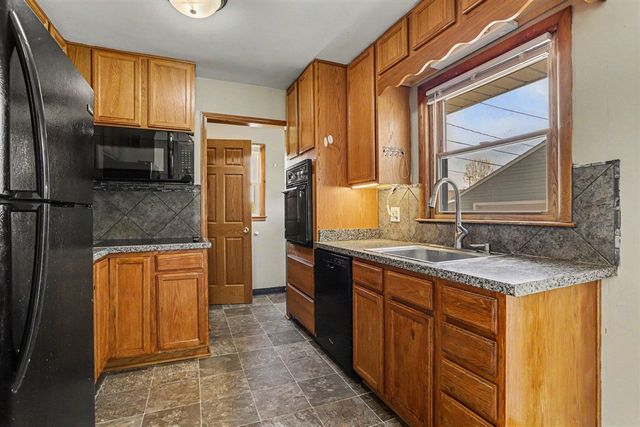 709 W Highland Boulevard, Battle Creek, MI 49015