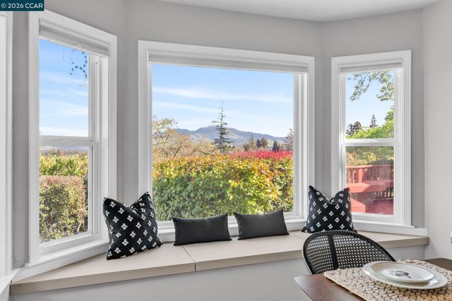 2081 Essenay Ave, Walnut Creek, CA 94597