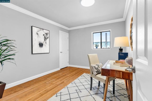 2081 Essenay Ave, Walnut Creek, CA 94597