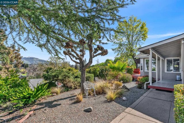 2081 Essenay Ave, Walnut Creek, CA 94597