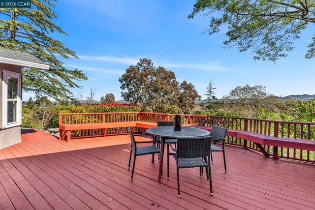 2081 Essenay Ave, Walnut Creek, CA 94597