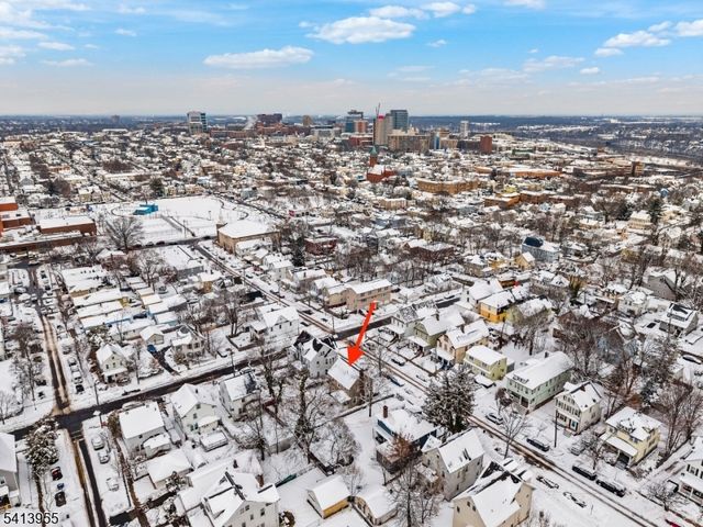 36 Baldwin St, New Brunswick City, NJ 08901