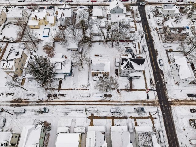 36 Baldwin St, New Brunswick City, NJ 08901