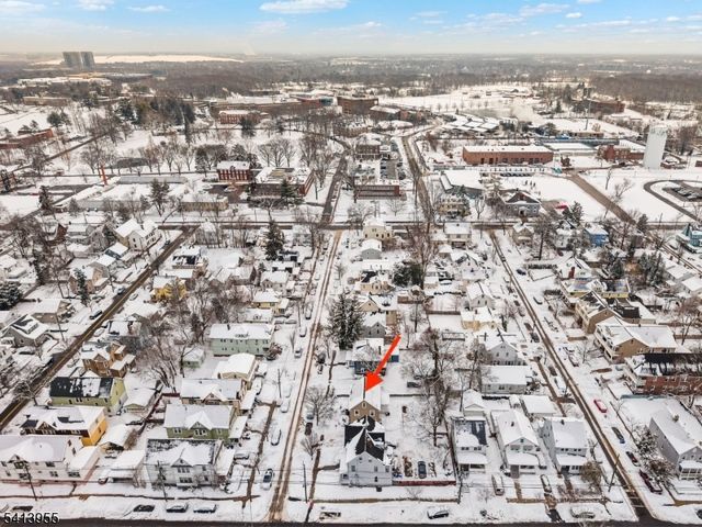 36 Baldwin St, New Brunswick City, NJ 08901