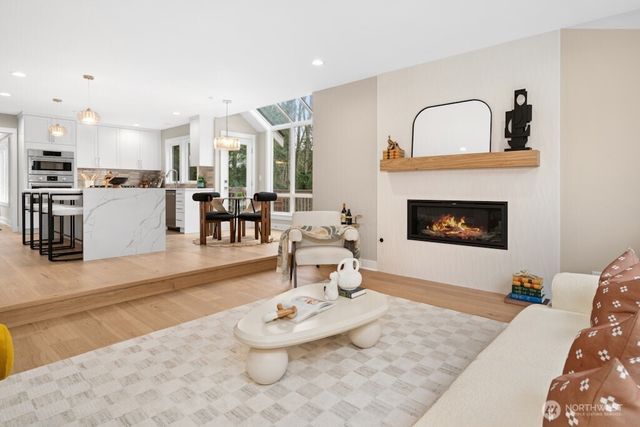 19221 SE 25th Street, Sammamish, WA 98075