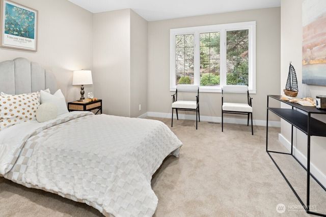 19221 SE 25th Street, Sammamish, WA 98075