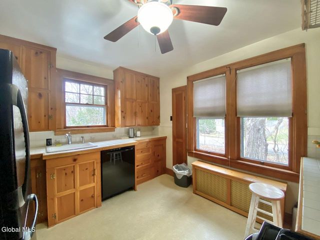 29 Ralph Street, Ballston Spa, NY 12020