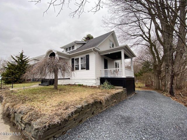29 Ralph Street, Ballston Spa, NY 12020