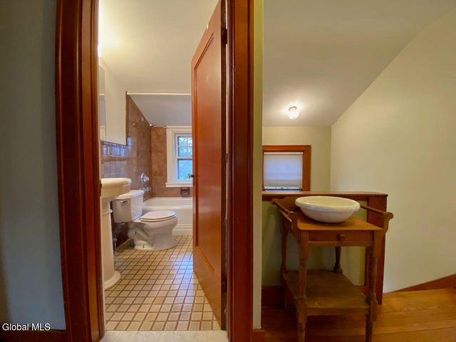 29 Ralph Street, Ballston Spa, NY 12020