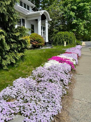 29 Ralph Street, Ballston Spa, NY 12020