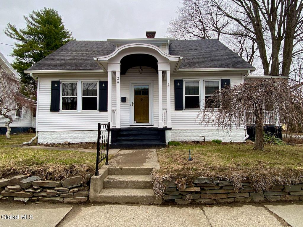 29 Ralph Street, Ballston Spa, NY 12020