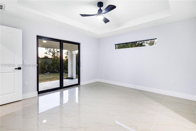 450 Mercedes CT, Lehigh Acres, FL 33972