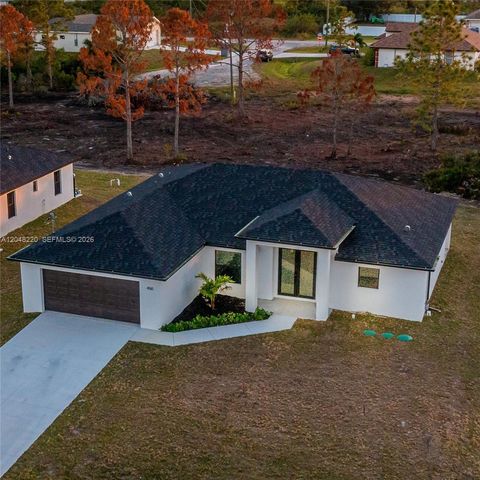 450 Mercedes CT, Lehigh Acres, FL 33972