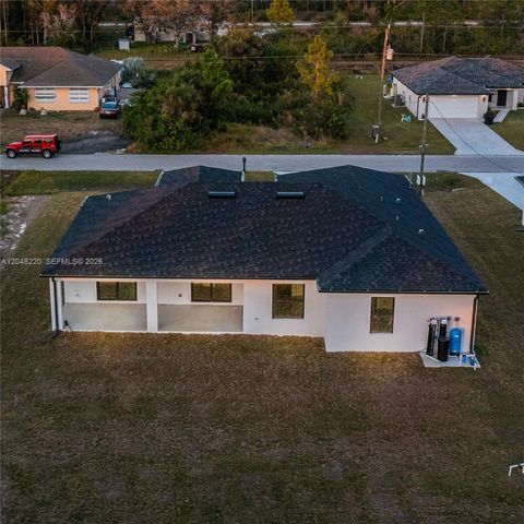 450 Mercedes CT, Lehigh Acres, FL 33972