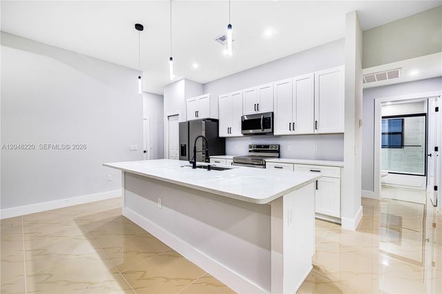 450 Mercedes CT, Lehigh Acres, FL 33972