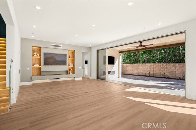 37 Preston, Tustin, CA 92782