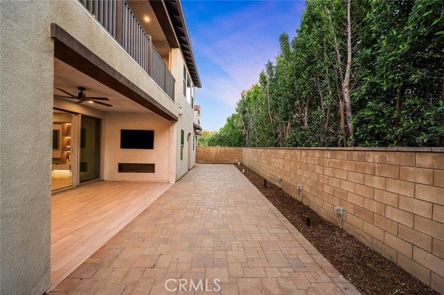 37 Preston, Tustin, CA 92782