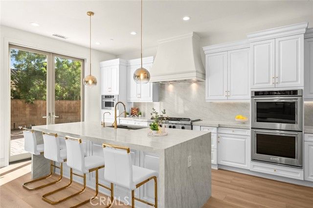 37 Preston, Tustin, CA 92782