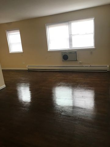 5848 N KENMORE Avenue 501, Chicago, IL 60660