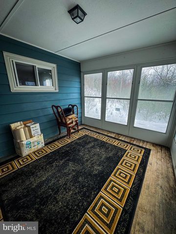 11070 CREEKSIDE DR, Huntingdon, PA 16652