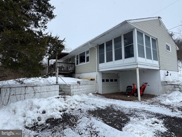 11070 CREEKSIDE DR, Huntingdon, PA 16652