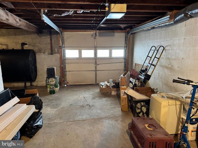 11070 CREEKSIDE DR, Huntingdon, PA 16652