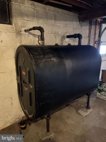 11070 CREEKSIDE DR, Huntingdon, PA 16652