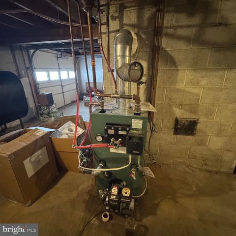 11070 CREEKSIDE DR, Huntingdon, PA 16652