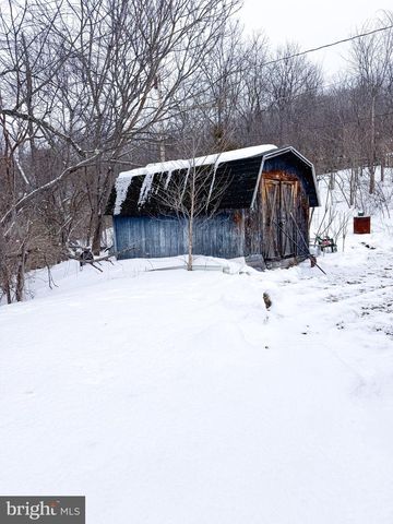 11070 CREEKSIDE DR, Huntingdon, PA 16652